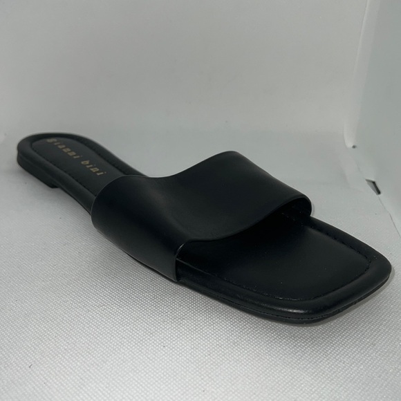 Gianni Bini slip on flat strap sandals Cobi black Sz 11 new - Picture 2 of 9